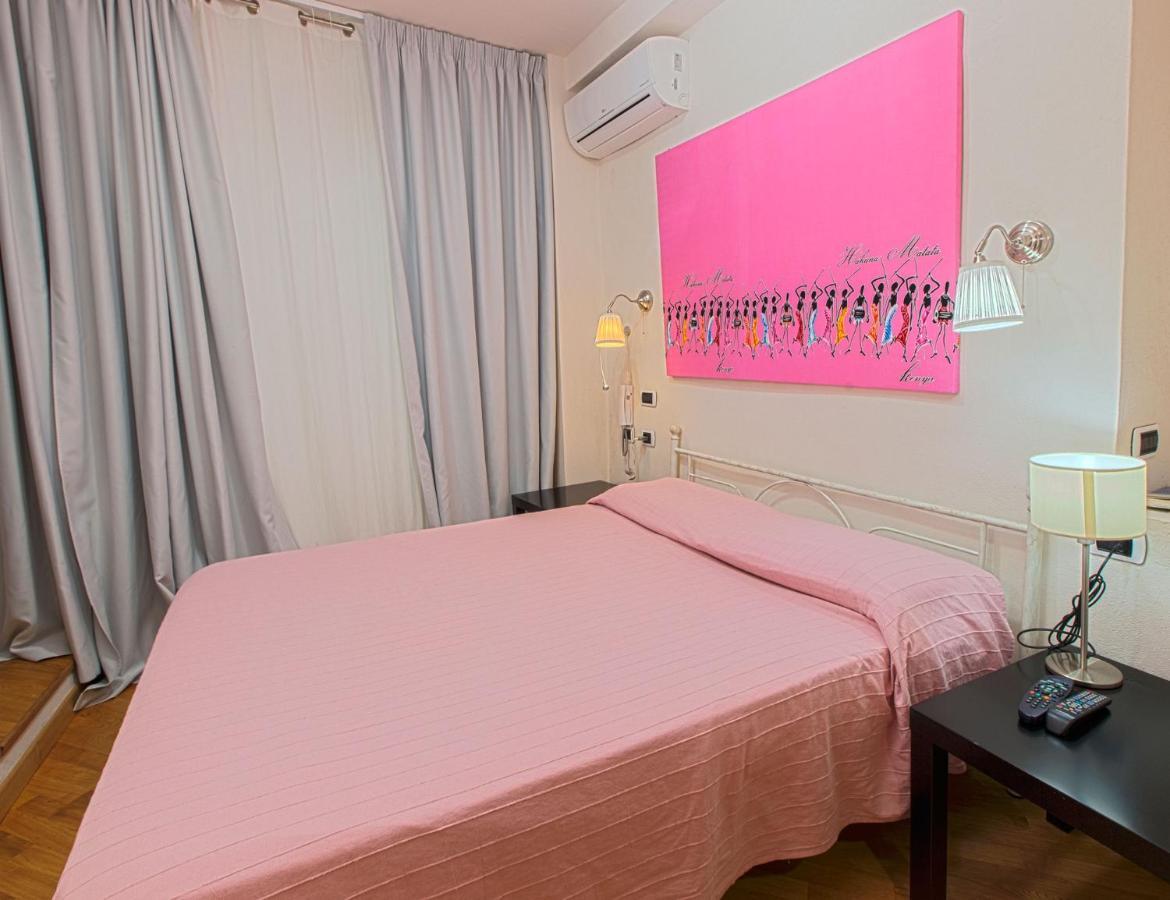 Maison Savoia Gasthof Cagliari